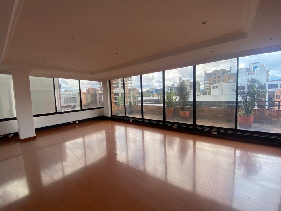 Edificio Super Bien Ubicado en Chico con 3 Terrazas — foto 2