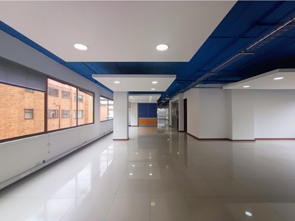 Oficina Super Bien Ubicada en Nogal en Zona Comercial 380 m2 — foto 2