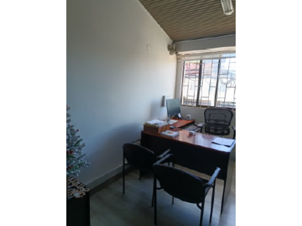Casa Amplia y Super Bien Ubicada en Santa Barbara — foto 4