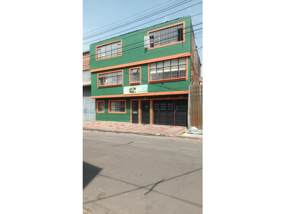 Edificio Dotacional Zona Comercial Barrios Unidos
