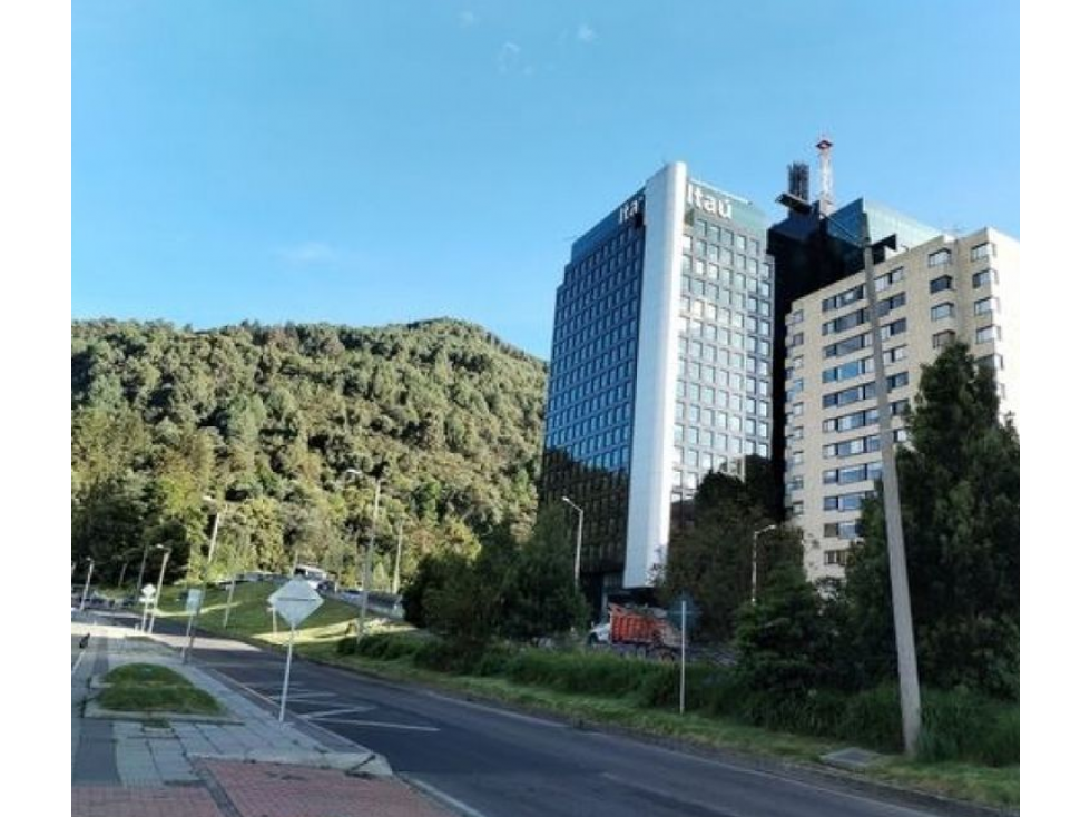 Local Super Bien Ubicado Chico 260 m2 - 2