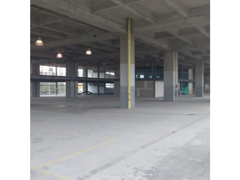 Oficina Amplia Super Bien Ubicada Cerca al Aeropuerto el Dorado — foto 6