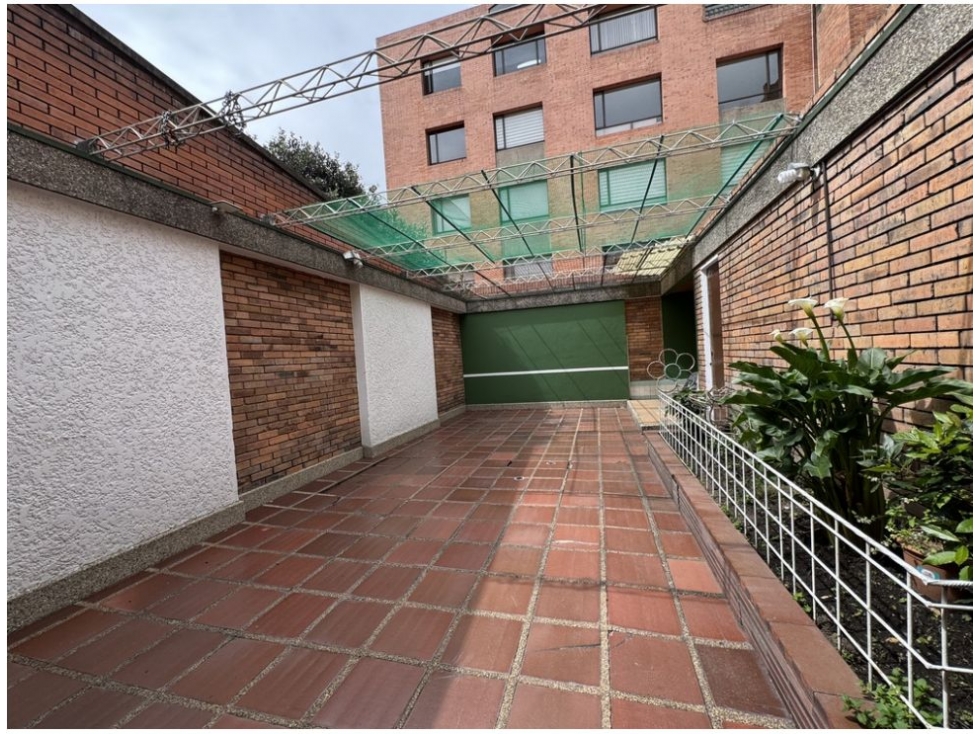 Casa Santa Bibiana Excelentes condiciones para Uso Múltiple