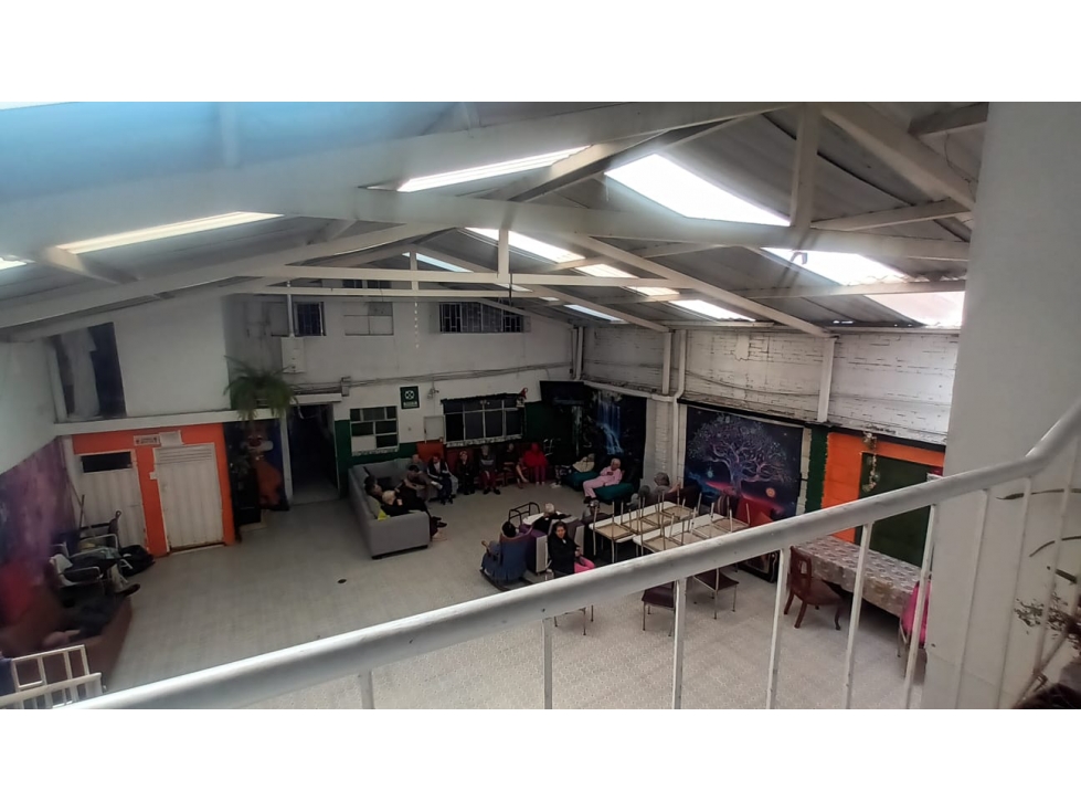 Edificio Dotacional Zona Comercial Barrios Unidos — foto 2