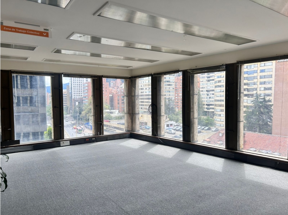 Oficina Super Bien Ubicada en Nogal Zona Comercial — foto 2