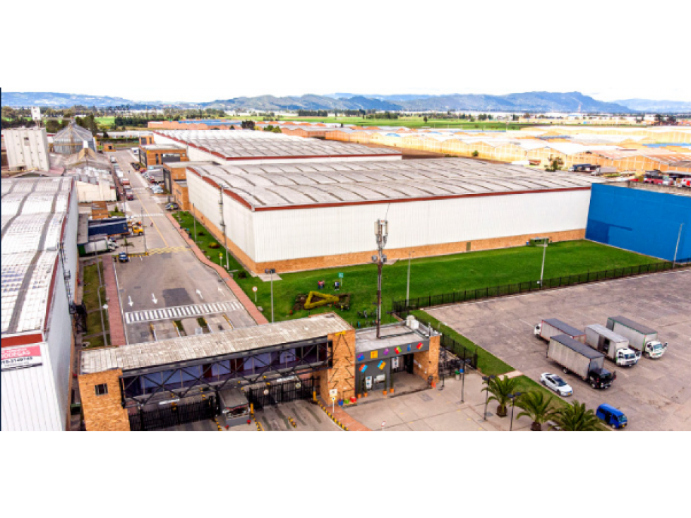 Bodega Via Siberia Mosquera en Parque Industrial 6969 m2 - 6
