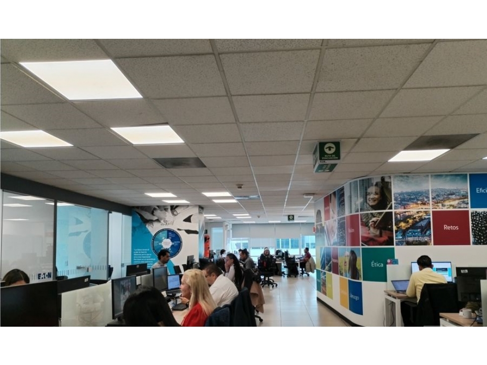 Oficina Super Bien Ubicada en Chico Reservado en Zona Comercial — foto 4