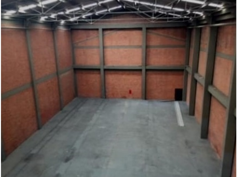 Bodega Super Bien Ubicada y Amplia en Montevideo