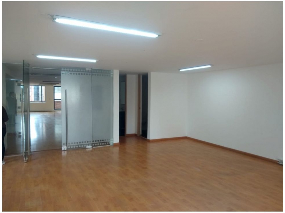 Oficina Super Bien Ubicada en Nogal en Zona Comercial — foto 2
