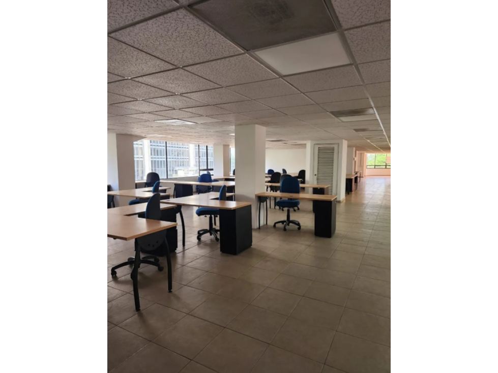 Oficina Super Bien Ubicado en Centro Internacional 1011 m2