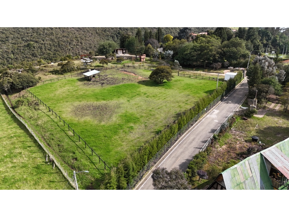 Lote Super Bien Ubicado en Zona de crecimiento comercial - 4