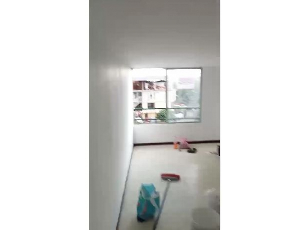 VENTA DE APARTAMENTO EN CIUDAD MODELO PARQUEADERO PROPIO — foto 2