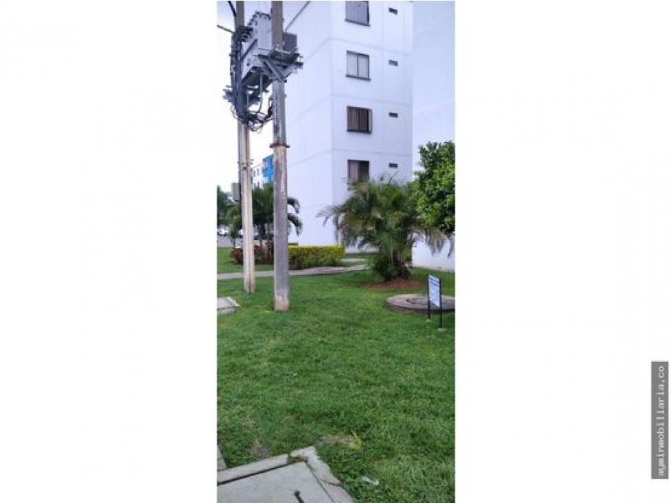 ALQUILER DE APARTAMENTO PISO 4 CON PARQUEADERO PROPIO — foto 3