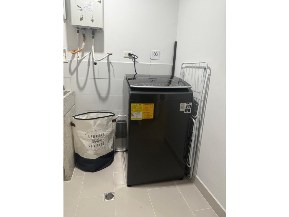 Comodo Apartamento En El Poblado Castropol — foto 2
