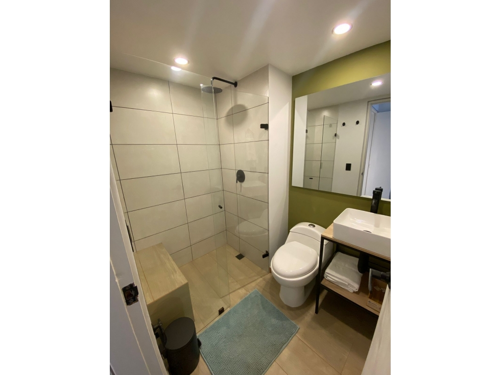 Apartamento Amoblado Ubicado en Laureles — foto 3