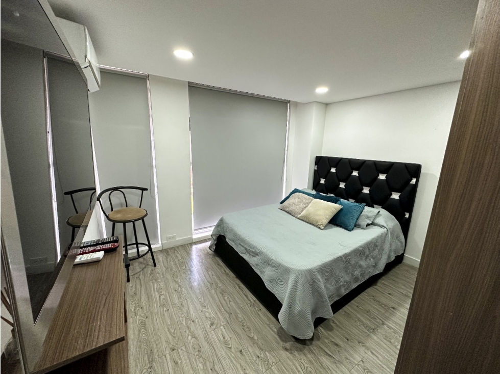 Apartamento Con Terraza Privada - Poblado Medellin — foto 3