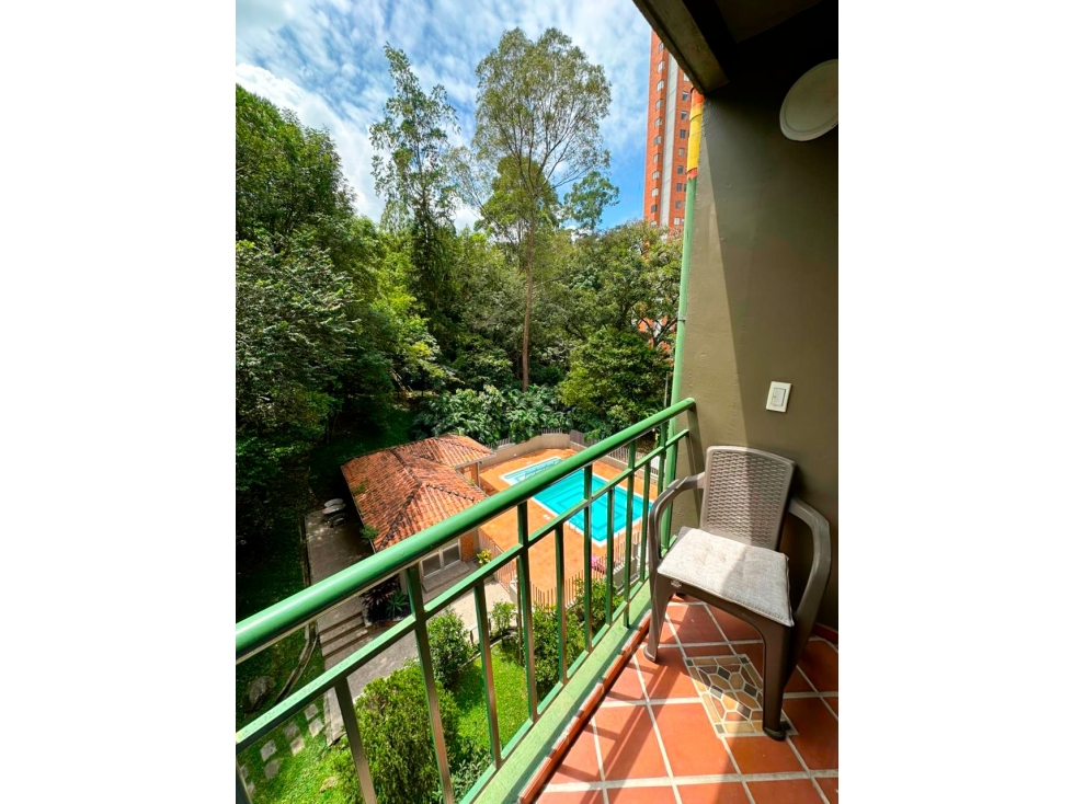 Hermoso Apartamento Amoblado en Loma del Indio