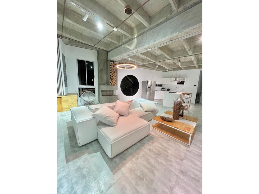 Hermoso Penthouse Duplex Inteligente Envigado
