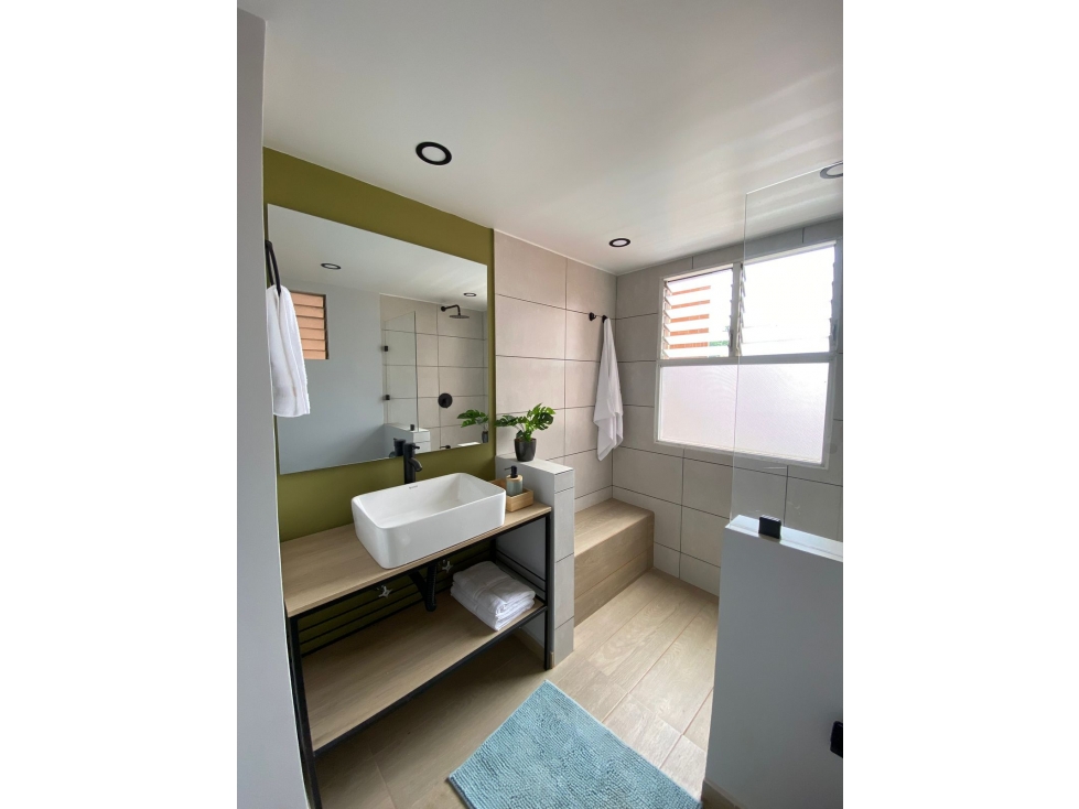 Apartamento Amoblado Ubicado en Laureles — foto 2