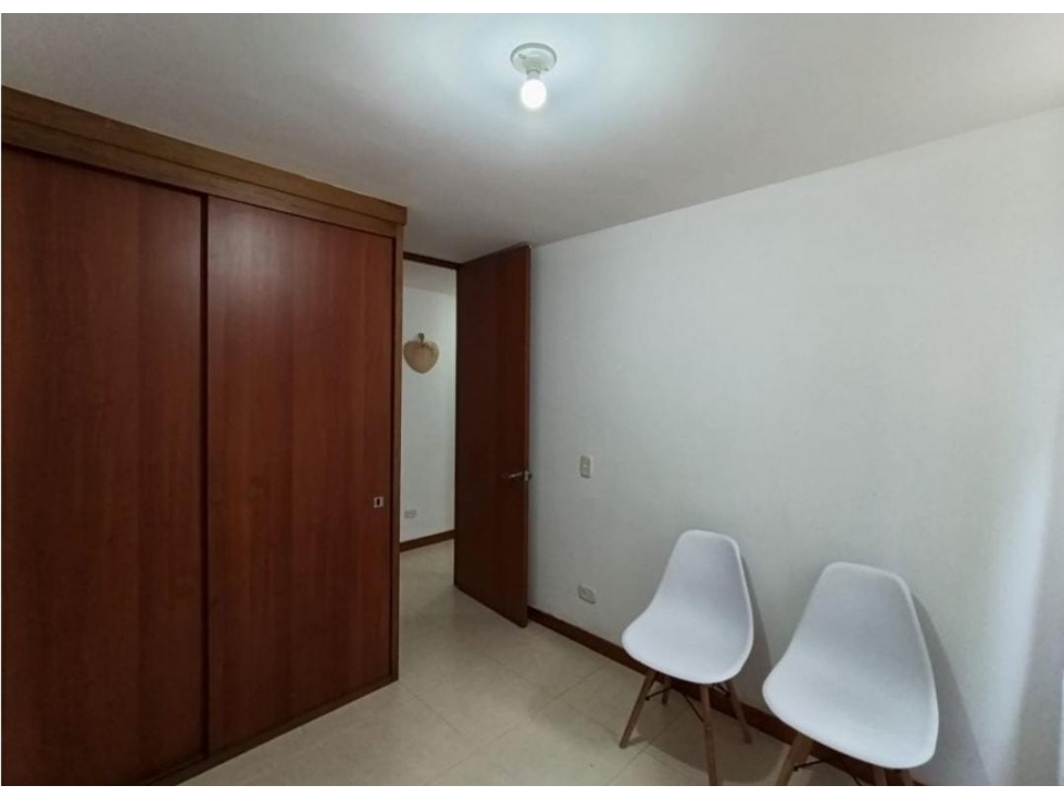 Apartamento en Venta Loma de los Bernal — foto 3