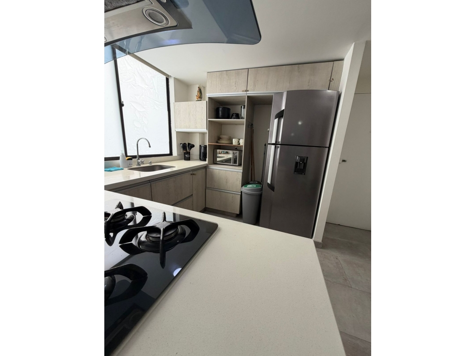 Apartamento amoblado en El Poblado Loma del Indio — foto 4
