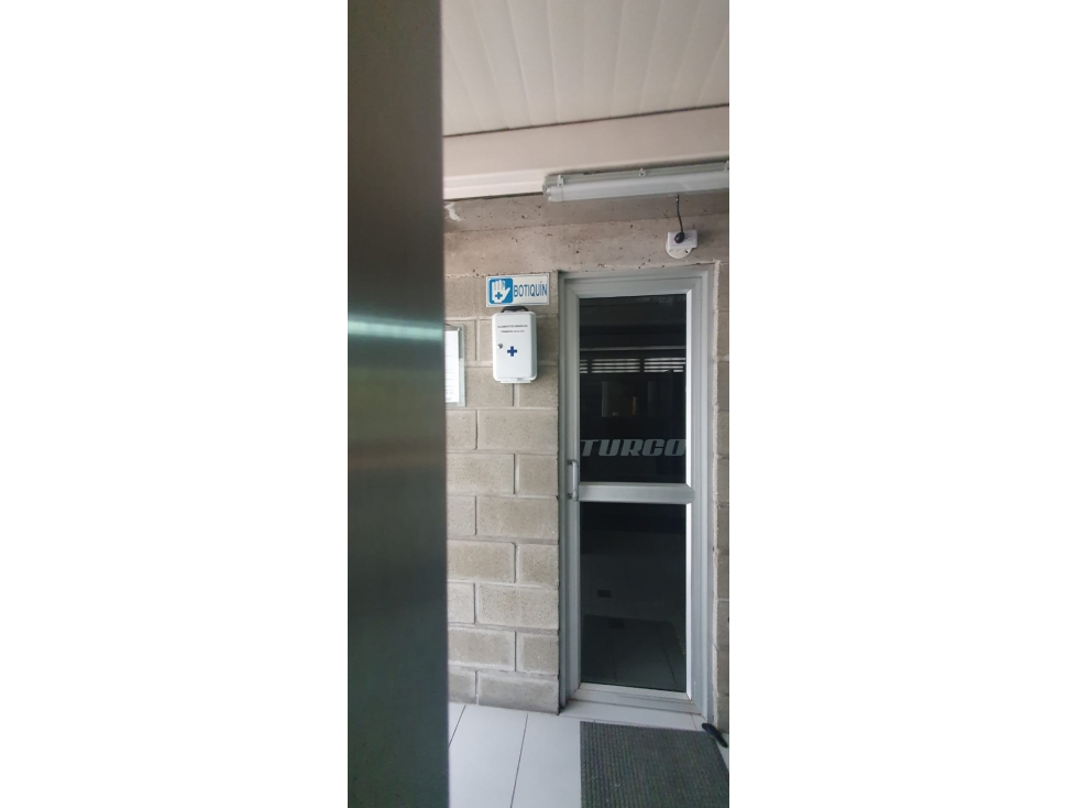 LOCAL EN VENTA SIMÓN BOLÍVAR MEDELLÍN — foto 4