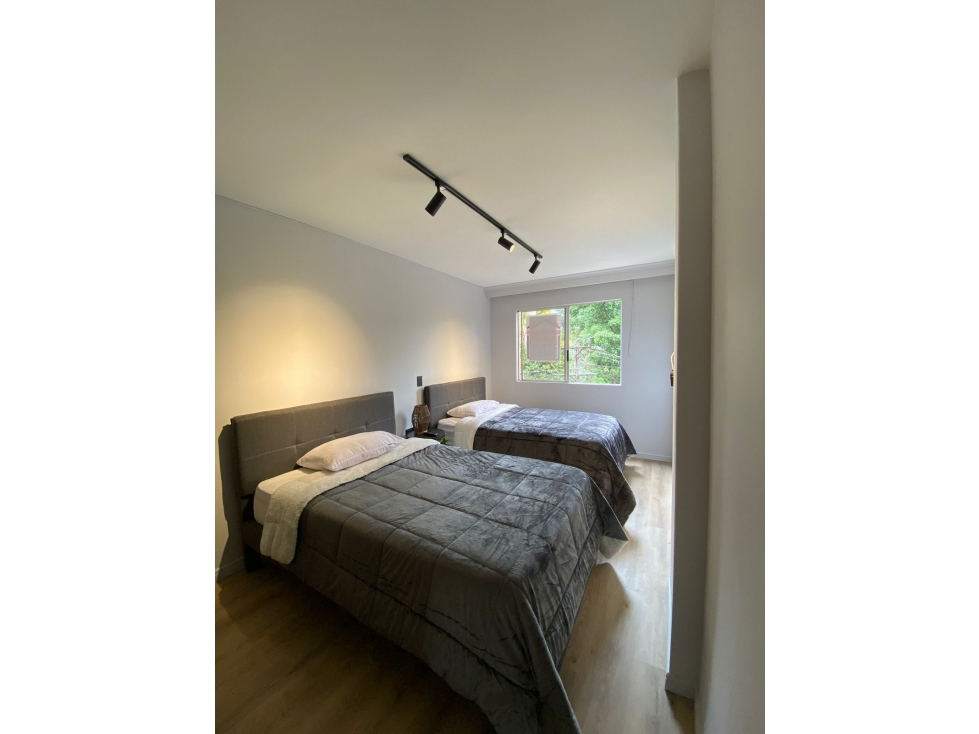 Apartamento Amoblado Ubicado en Laureles — foto 4