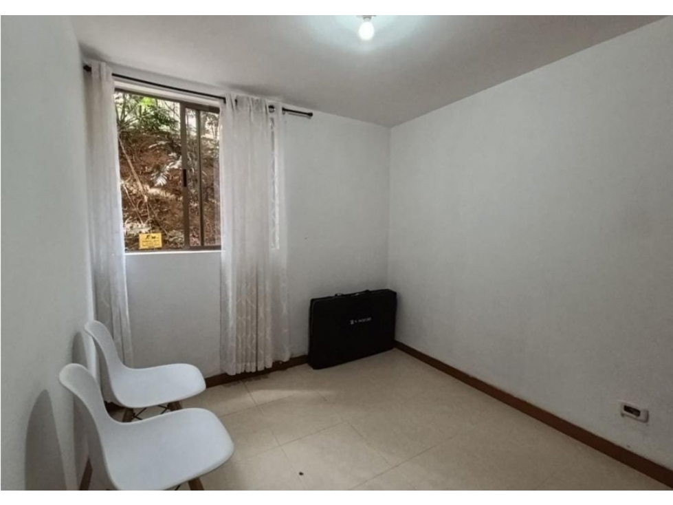 Apartamento en Venta Loma de los Bernal — foto 5