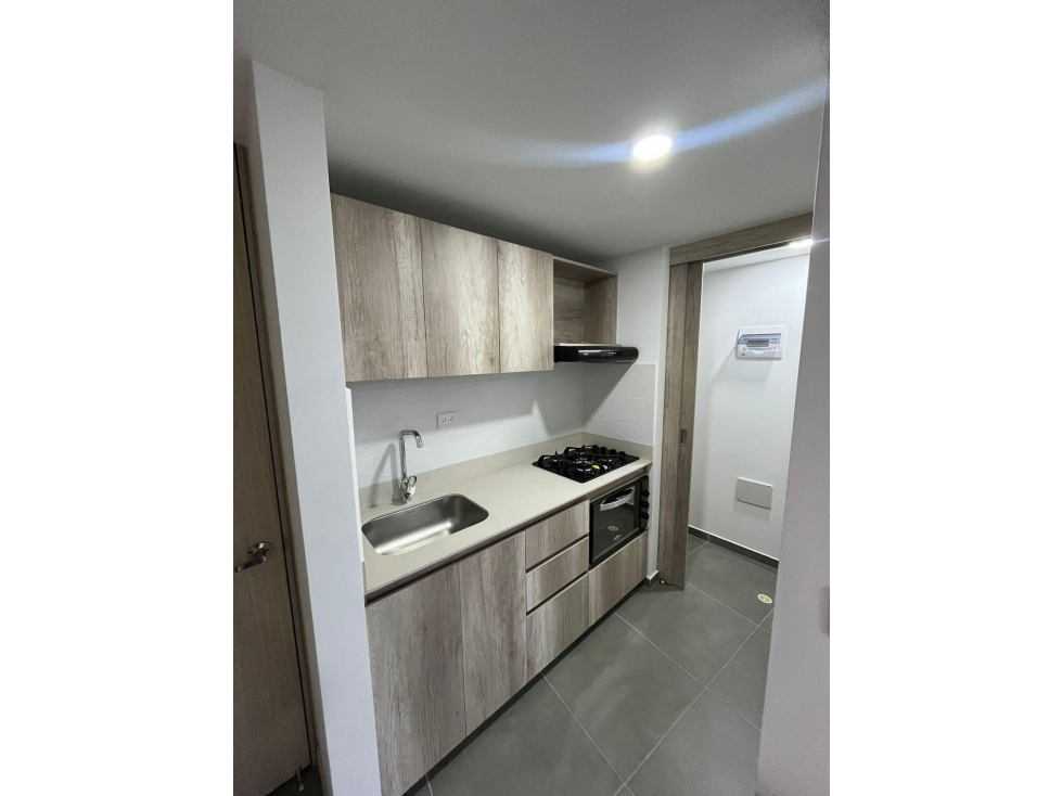 APARTA ESTUDIO EN ARRIENDO GUAYABAL, MEDELLÍN — foto 3