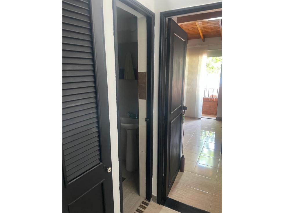 CASA ESQUINERA EN UNIDAD CERRADA SABANETA — foto 6