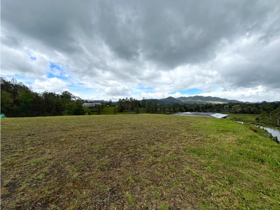 LOTE PARA LA VENTA EN EL EL RETIRO LA FE, MEDELLIN — foto 2