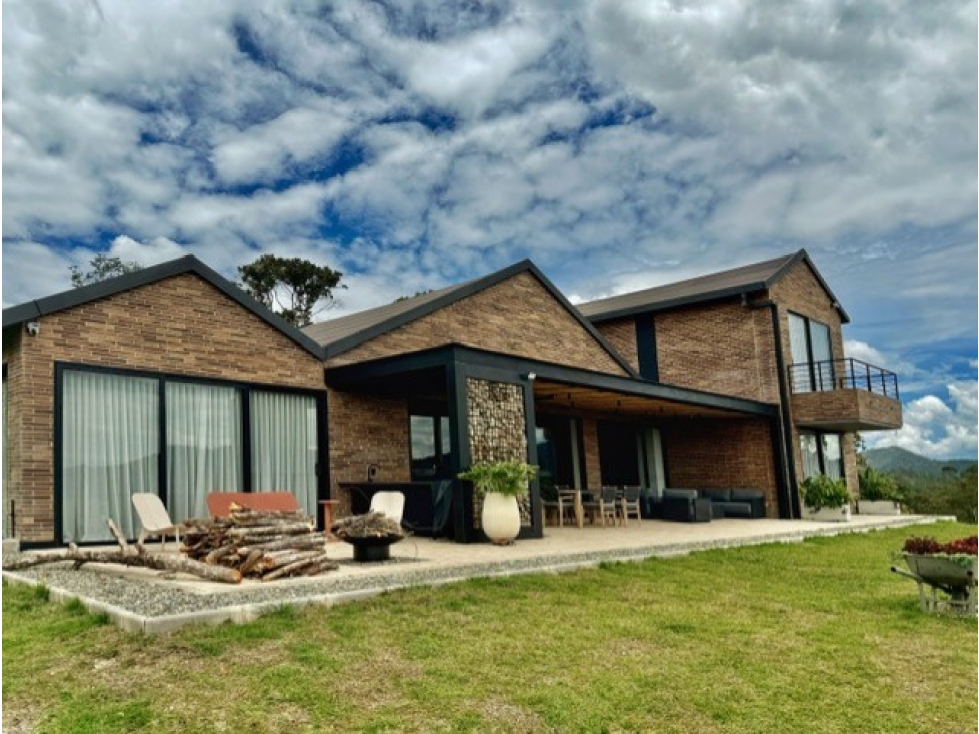 CASA PARA LA VENTA EN EL RETIRO VEREDA PANTANILLO