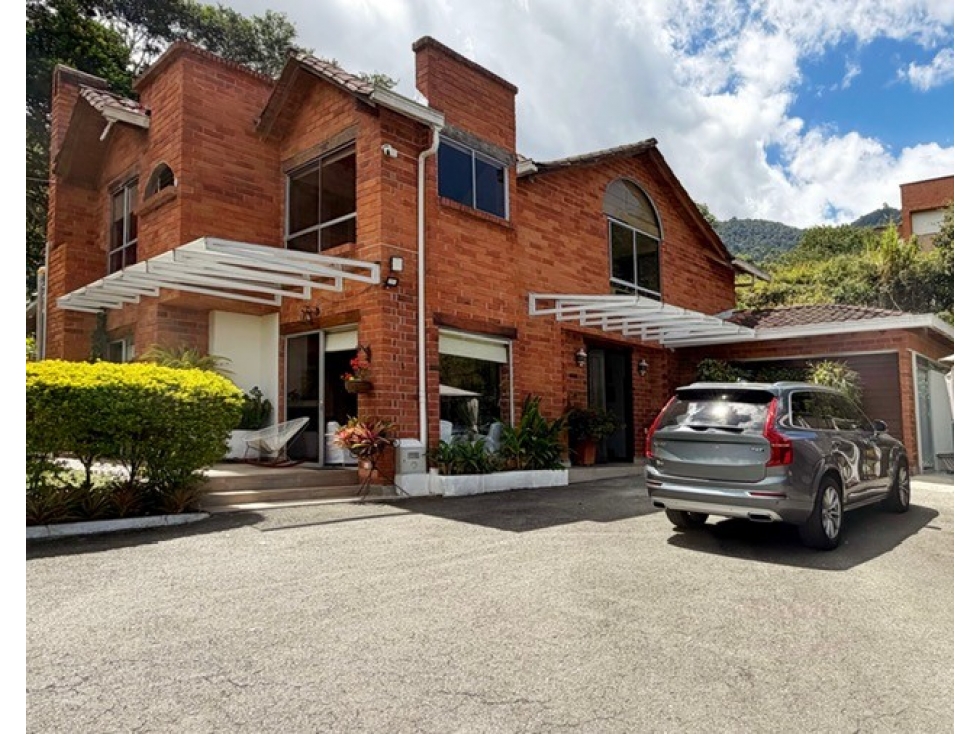 CASA CAMPESTRE EN VENTA EN ENVIGADO EN LA LOMA EL ESCOBERO — foto 4