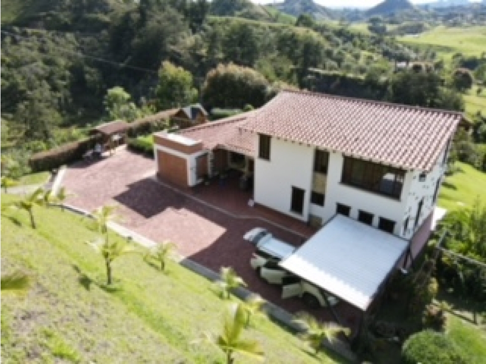 vendo finca en Marinilla (Antioquia), Paraje Llanadas. — foto 4