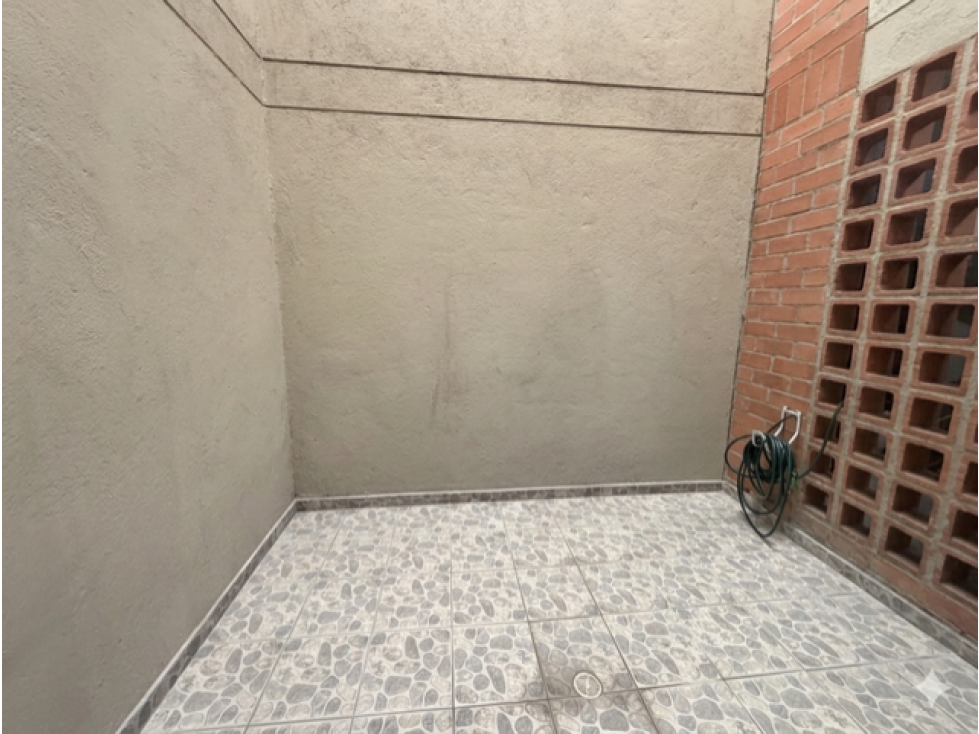 CASA PARA LA VENTA EN LA ESTRELLA LAS BRISAS, MEDELLIN — foto 3