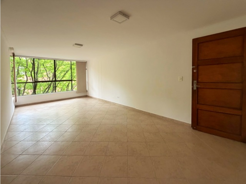 APTO EN VENTA EN LAURELES