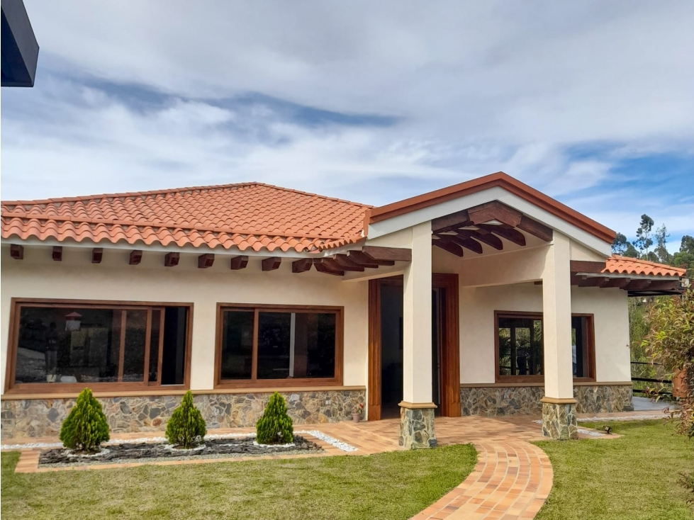CASA PARA LA VENTA RIONEGRO
