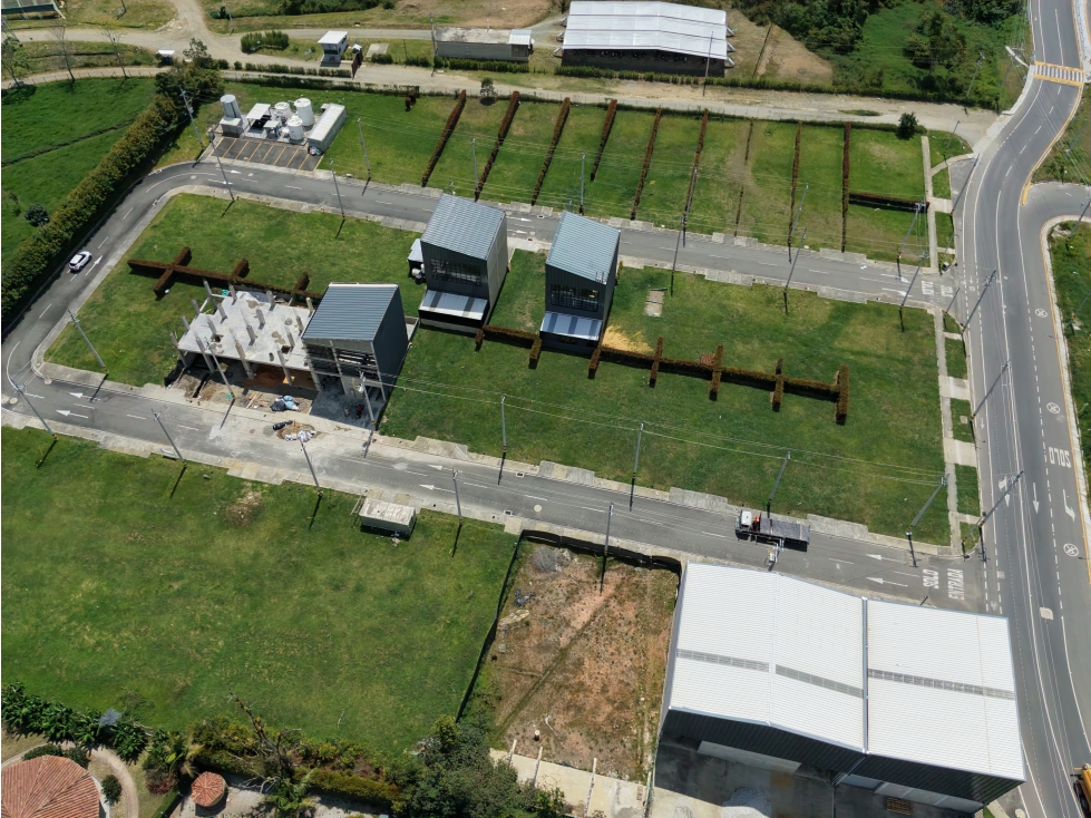 Lote La Ceja (Centro Empresarial Capiro)