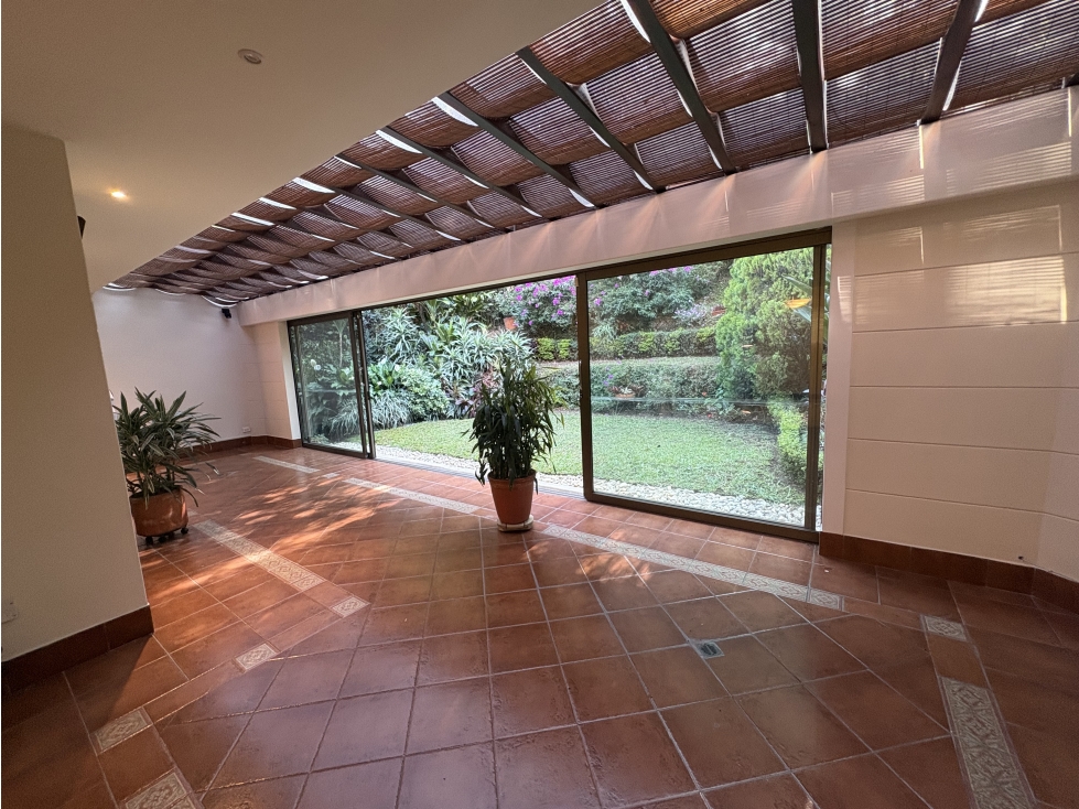CASA PARA LA VENTA EL POBLADO — foto 2