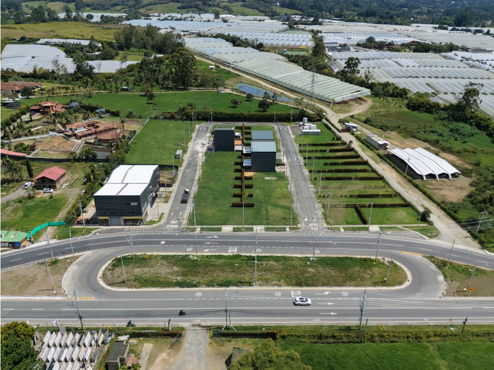 LOTE EN PARA LA VENTA EN LA CEJA EN EL CENTRO EMPRESARIAL CAPIRO - 3