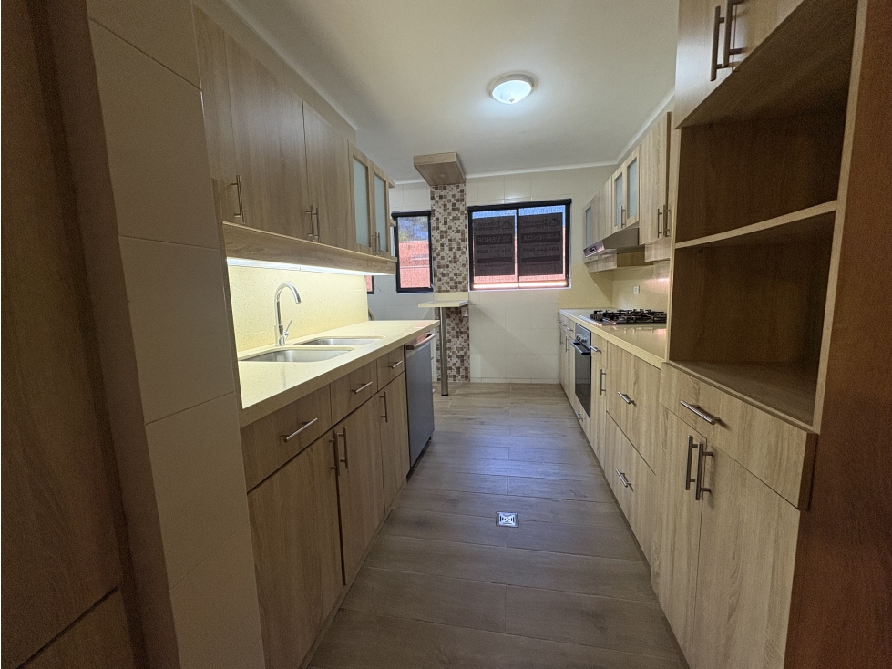 CASA PARA LA VENTA EL POBLADO — foto 3