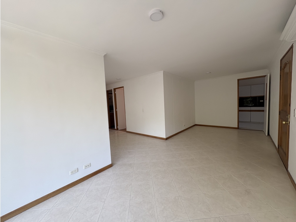 APARTAMENTO PARA ARRIENDO EN EL POBLADO — foto 3
