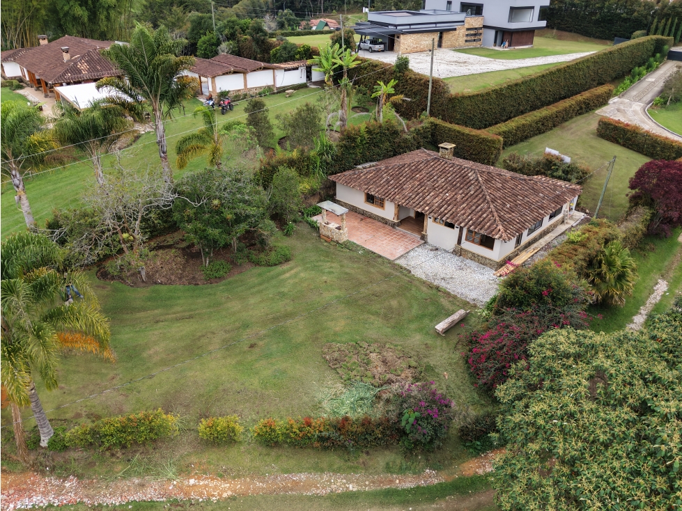 CASA PARA ARRENDAR EN LLANOGRANDE SECTOR PONTESUELA - 2