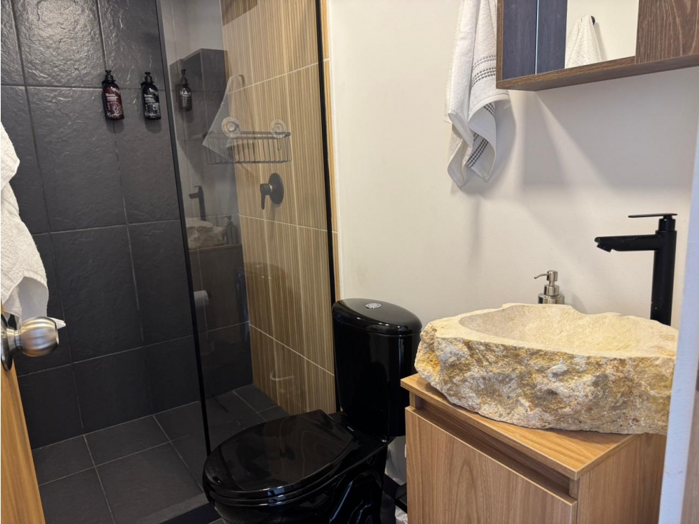 DUPLEX PARA LA VENTA EN LAURELES CON PERMISO DE RENTAS CORTAS — foto 5
