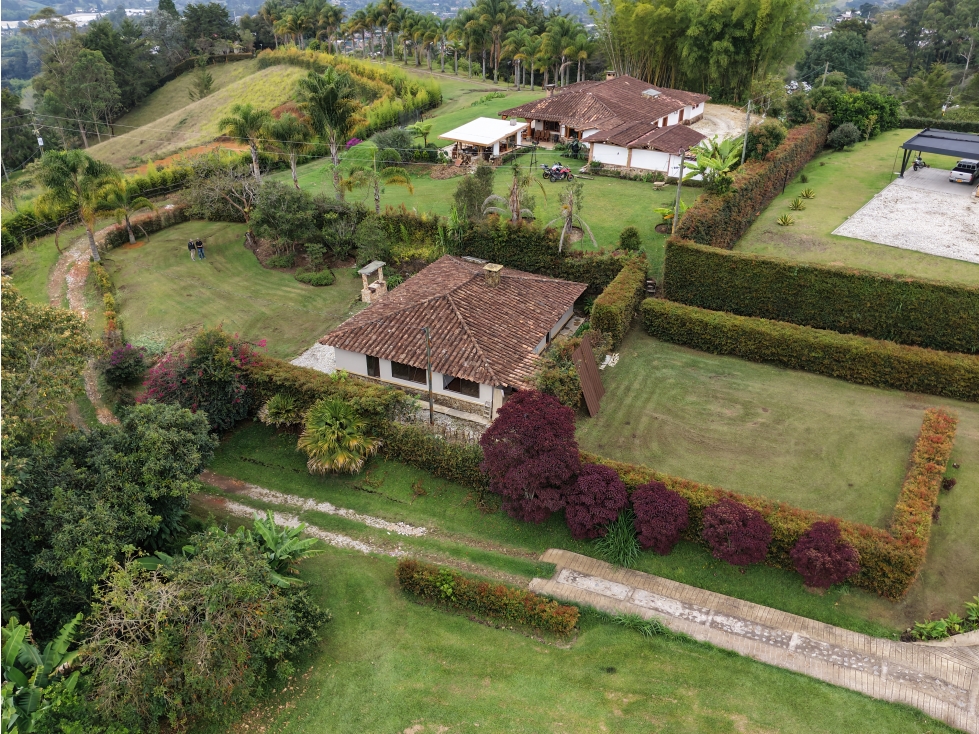 CASA PARA ARRENDAR EN LLANOGRANDE SECTOR PONTESUELA - 3