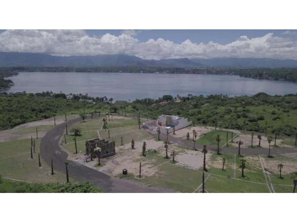 TERRENOS EN VENTA CON VISTA AL LAGO TEQUES "RESIDENCIAL EMPORIUM" - 2