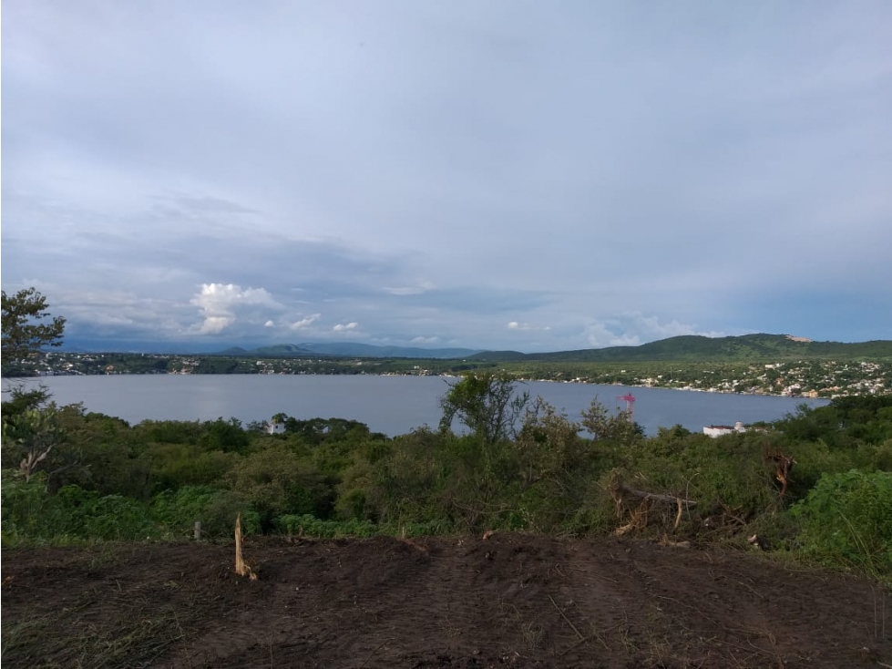 2 TERRENOS EN VENTA CON VISTA AL LAGO TEQUES "B6" - 3