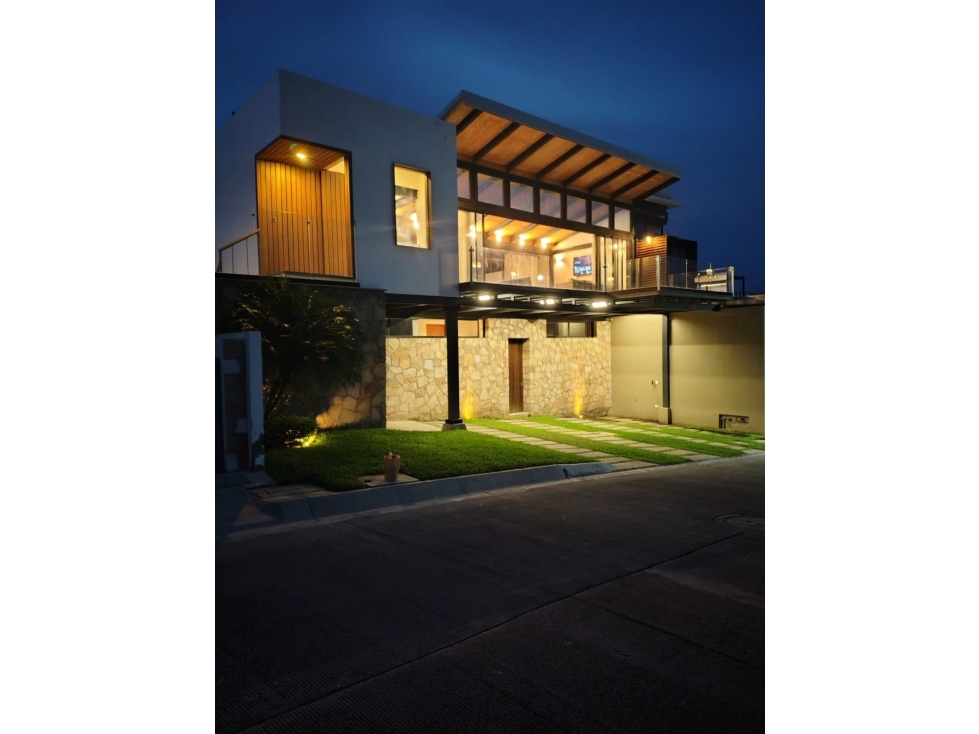 TEQUES CASA EN VENTA/RENTA CON VISTA AL LAGO 5 - 2
