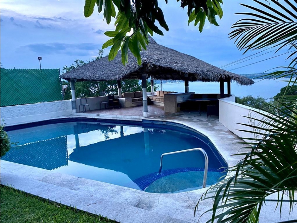 CASA EN VENTA CON VISTA AL LAGO "SOTO" - 3