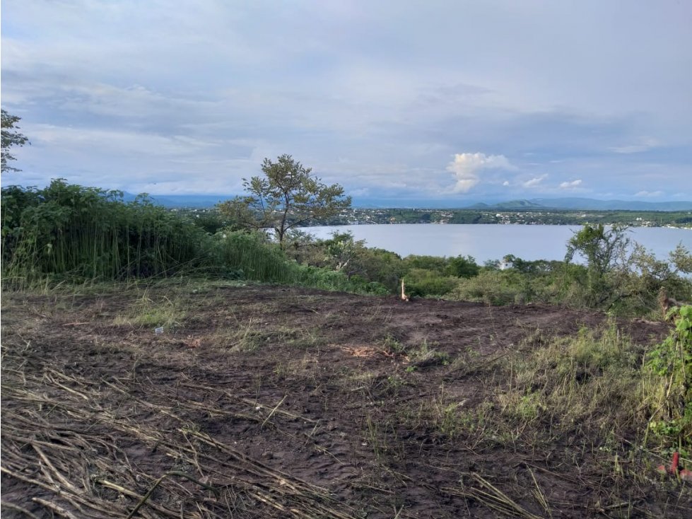 2 TERRENOS EN VENTA CON VISTA AL LAGO TEQUES "B6" - 1